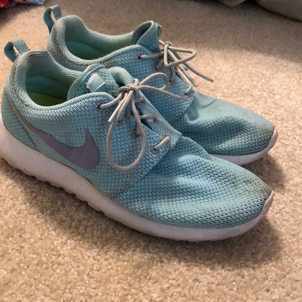 Nike Roshes